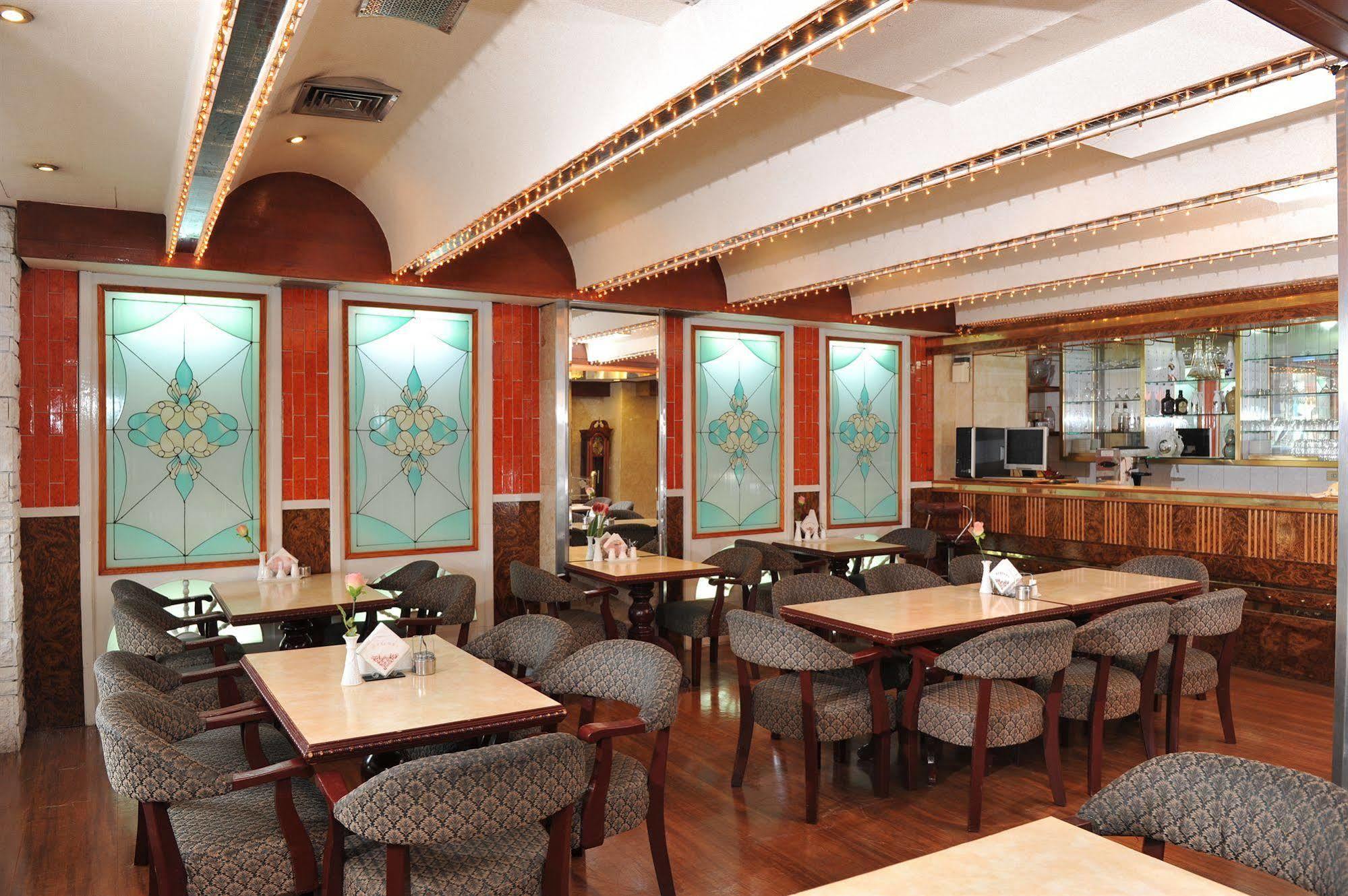 Q21 Hotel Cao Hùng Ngoại thất bức ảnh